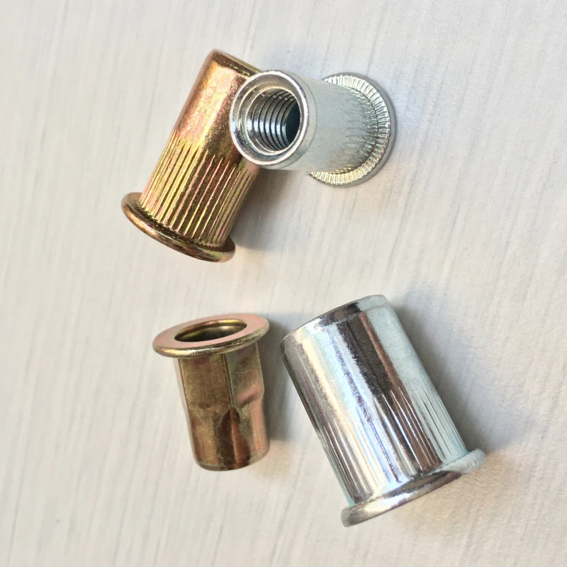 Dado per rivetti in alluminio