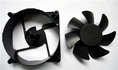 Somiglianze e differenze tra hardware e parti di plastica