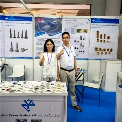 Panoramica del primo giorno della partecipazione di Zeyao Hardware alla Setti...