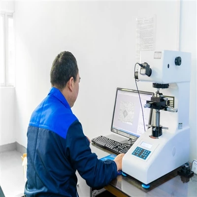 I produttori di viti hardware controllano rigorosamente la qualità e si prepa...